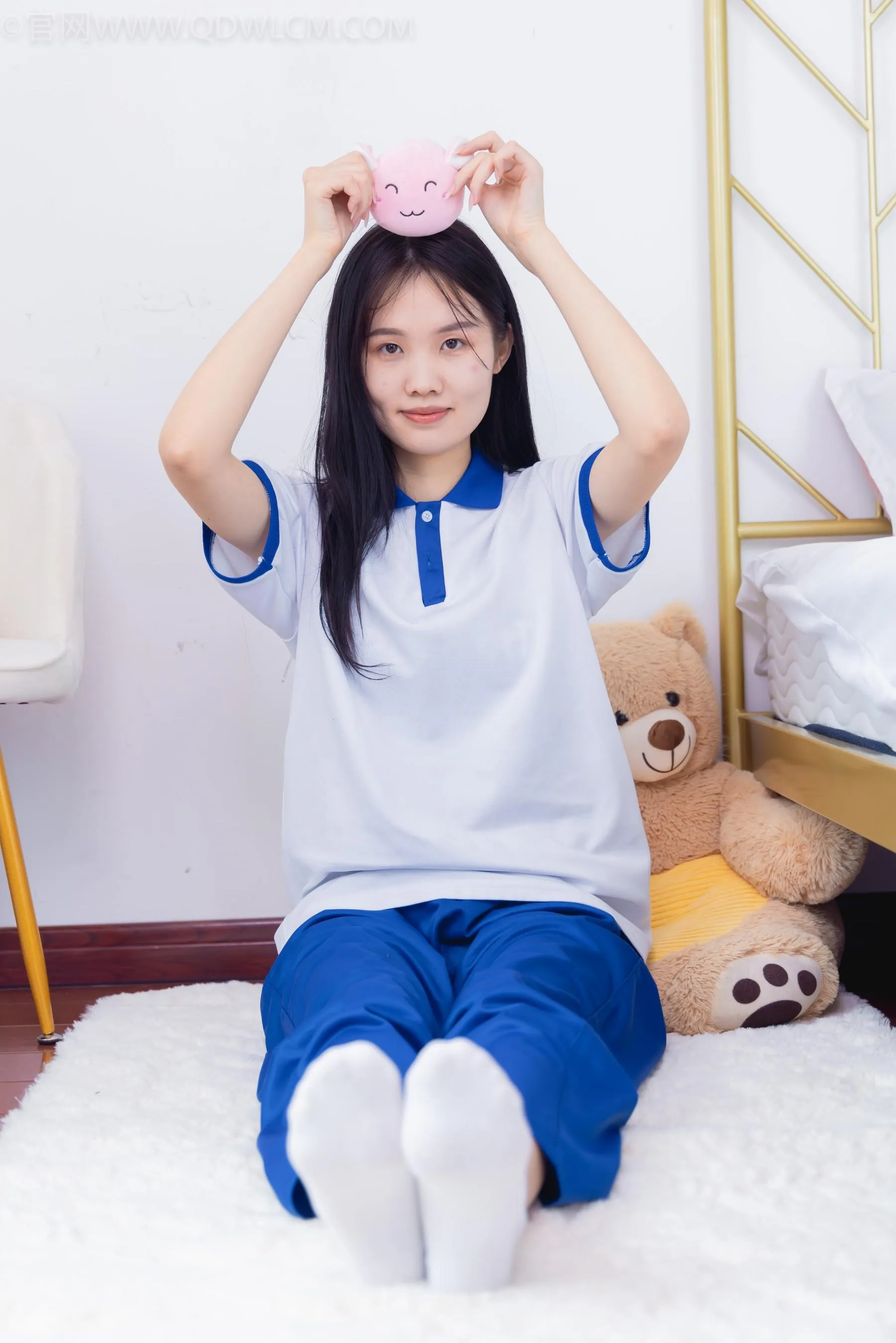 物恋传媒 NO.1515 颜颜-校园时的她 [151P]插图2
